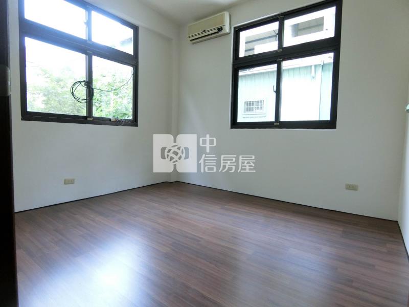 五期大英街大庭院豪墅房屋室內格局與周邊環境