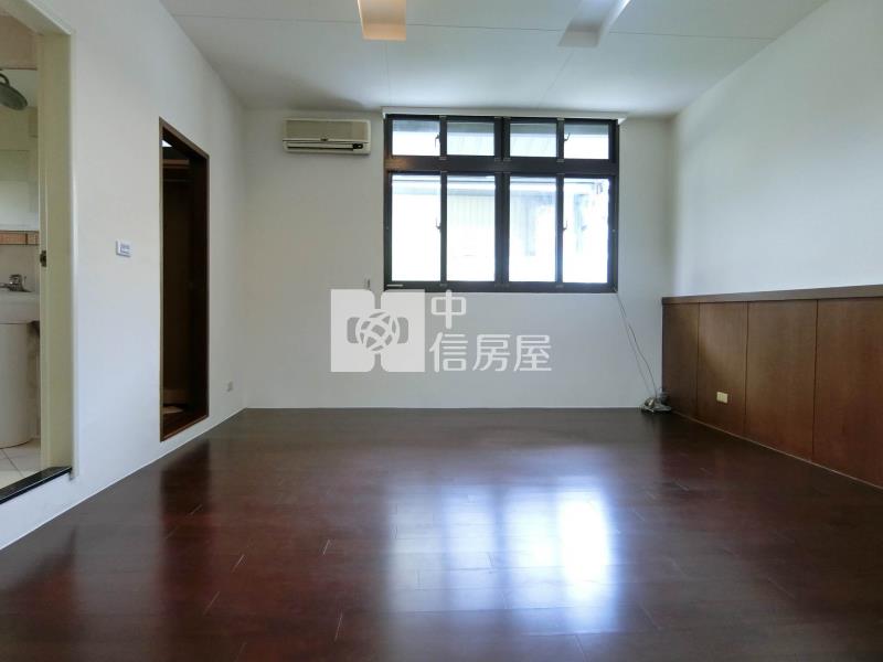 五期大英街大庭院豪墅房屋室內格局與周邊環境