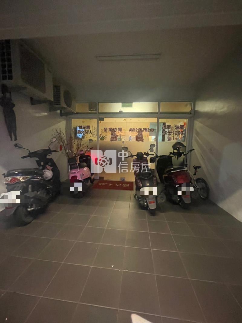 仁德麥當勞燙金店面房屋室內格局與周邊環境