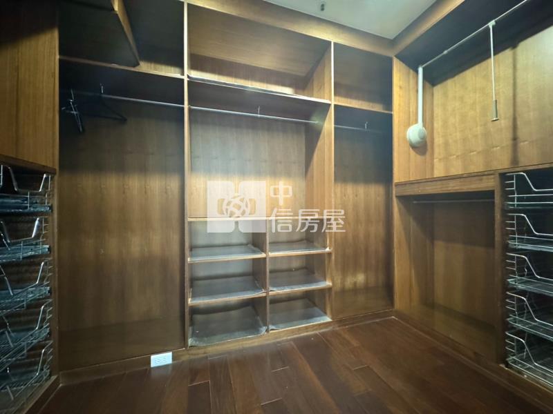 中壢sogo海華【美麗宮廷】大坪數次頂樓四房車房屋室內格局與周邊環境