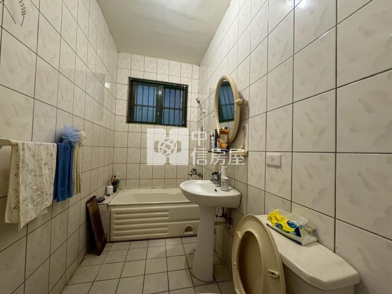 觀音正中山路面湖6房大透天住店(中信卓越團隊)房屋室內格局與周邊環境
