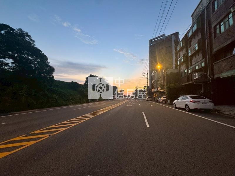 觀音正中山路面湖6房大透天住店(中信卓越團隊)房屋室內格局與周邊環境