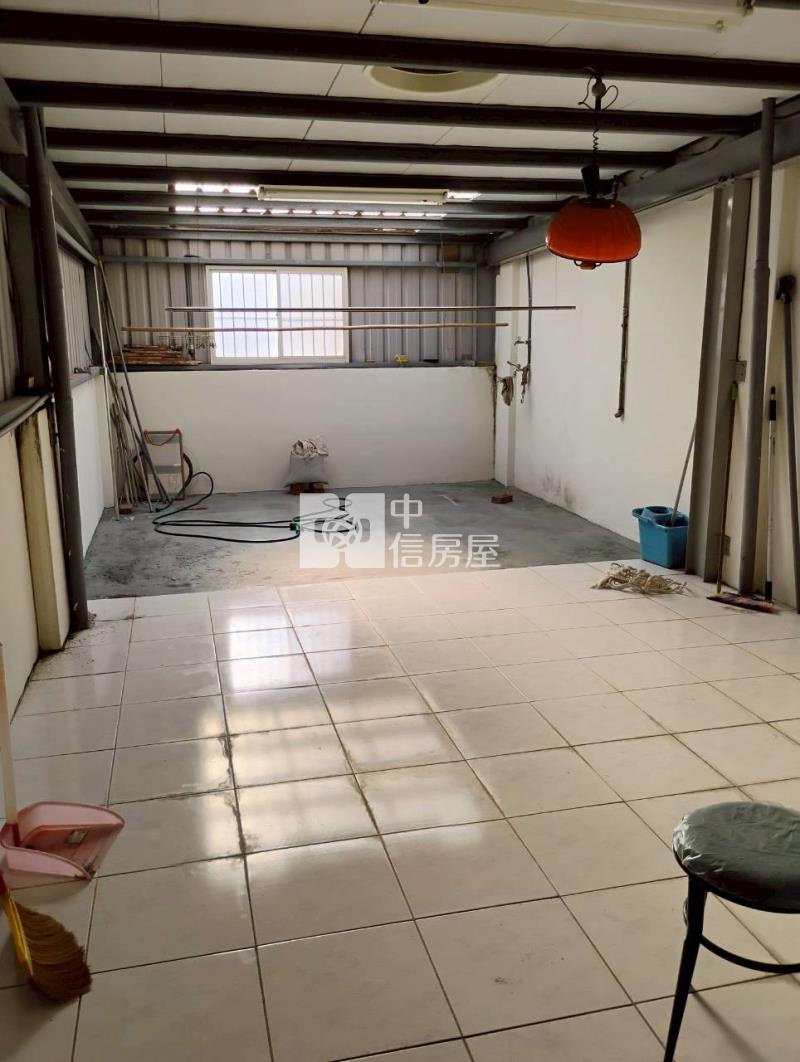 員林華成市場車庫透天房屋室內格局與周邊環境