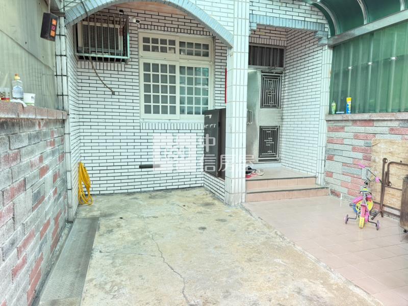 【神馬】近青埔【門前庭院停車】別墅(頂加鐵皮)房屋室內格局與周邊環境