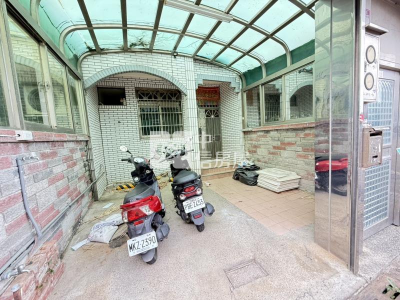 【神馬】近青埔【門前庭院停車】別墅(頂加鐵皮)房屋室內格局與周邊環境