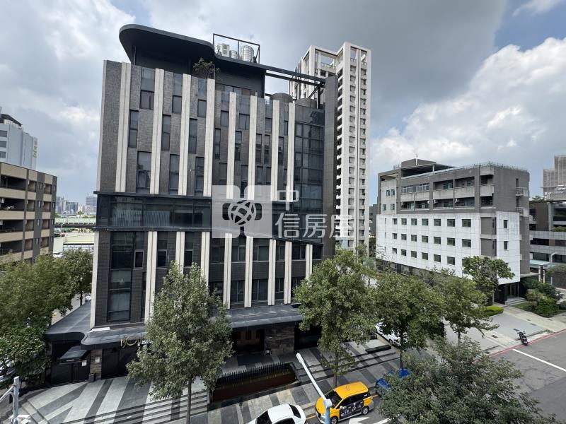 逢甲12期全新臨路電梯店墅房屋室內格局與周邊環境