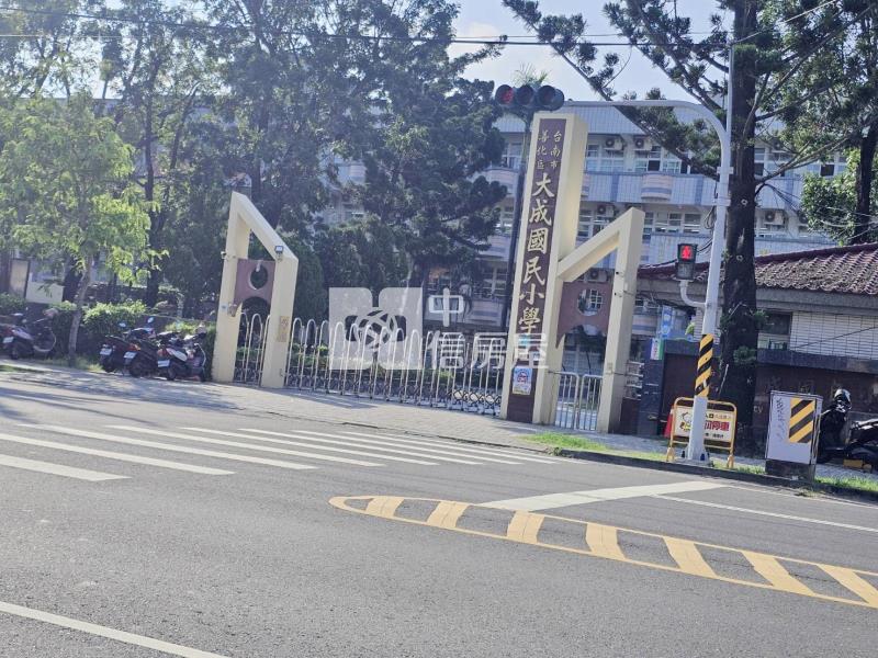 善化市心大成國小旁高景觀美三房房屋室內格局與周邊環境