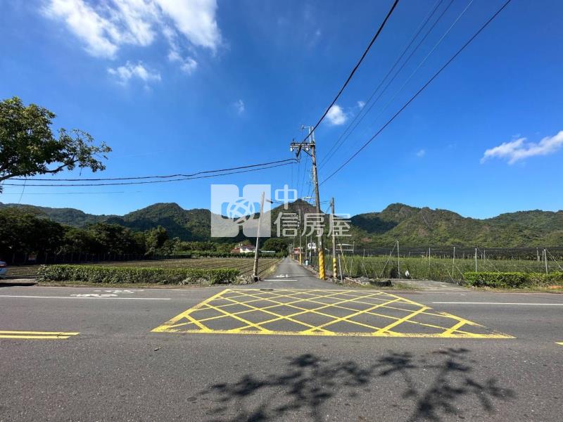 美濃民俗村旁臨路超美農地房屋室內格局與周邊環境