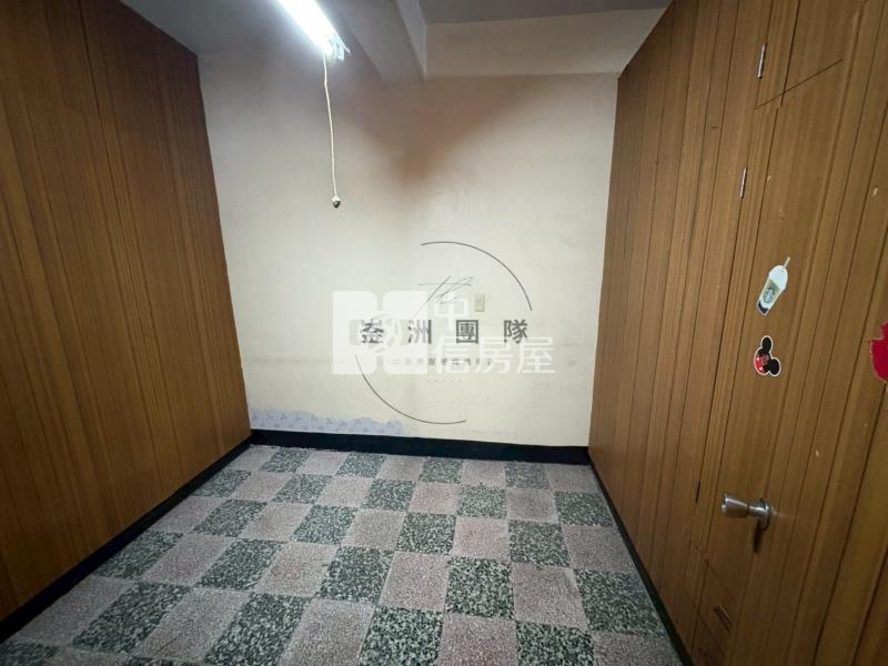近龍岡圓環大地坪透天房屋室內格局與周邊環境