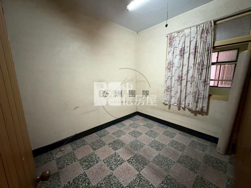 近龍岡圓環大地坪透天房屋室內格局與周邊環境