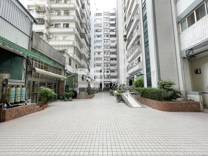 慶吉公園大地2房房屋室內格局與周邊環境