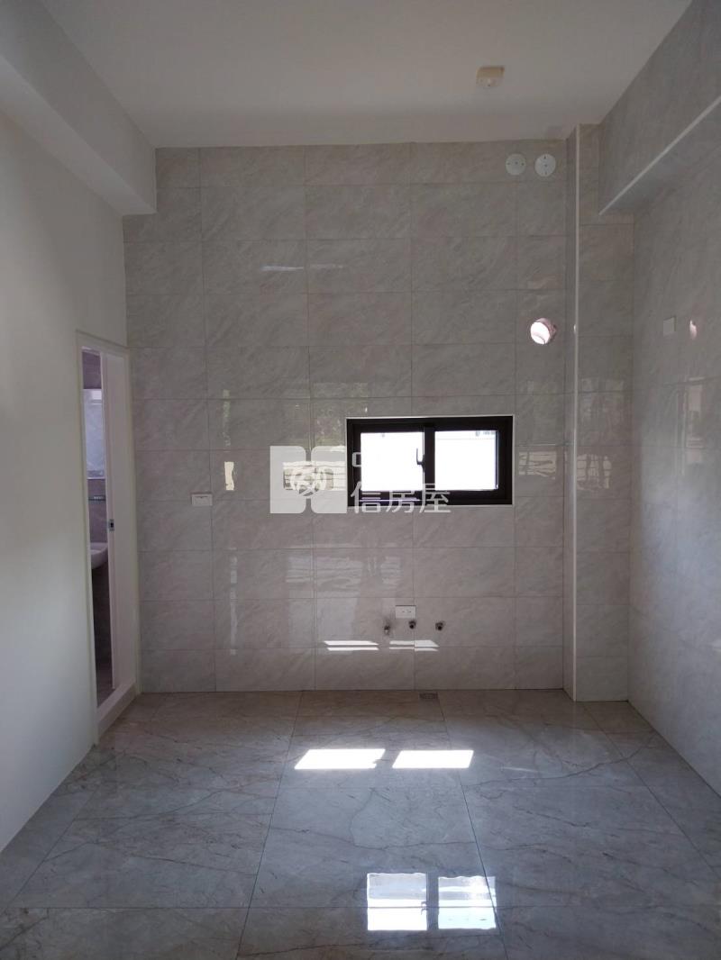 北斗中圳全新美透天房屋室內格局與周邊環境