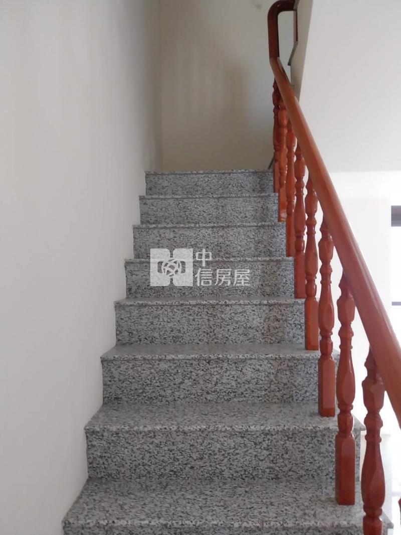 北斗中圳全新美透天房屋室內格局與周邊環境