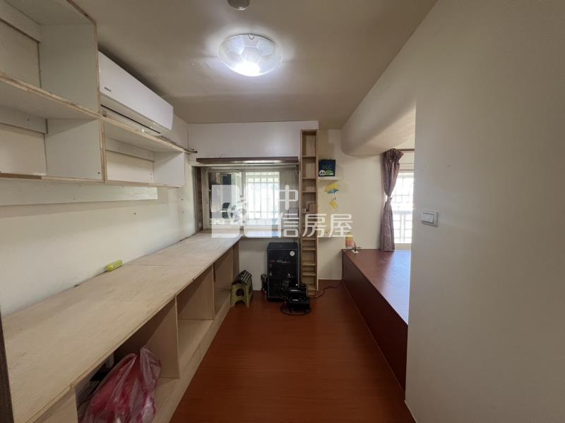 綠光高挑大四房房屋室內格局與周邊環境