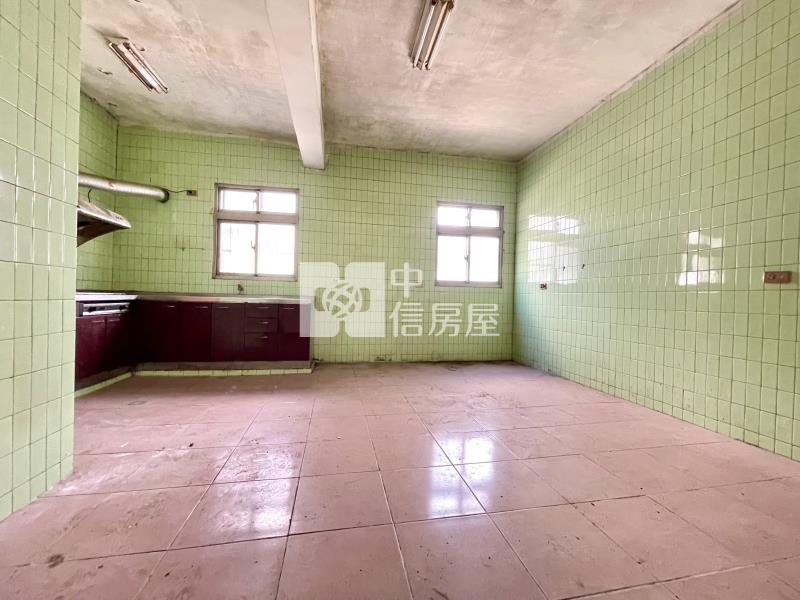 內壢高中邊間透天房屋室內格局與周邊環境