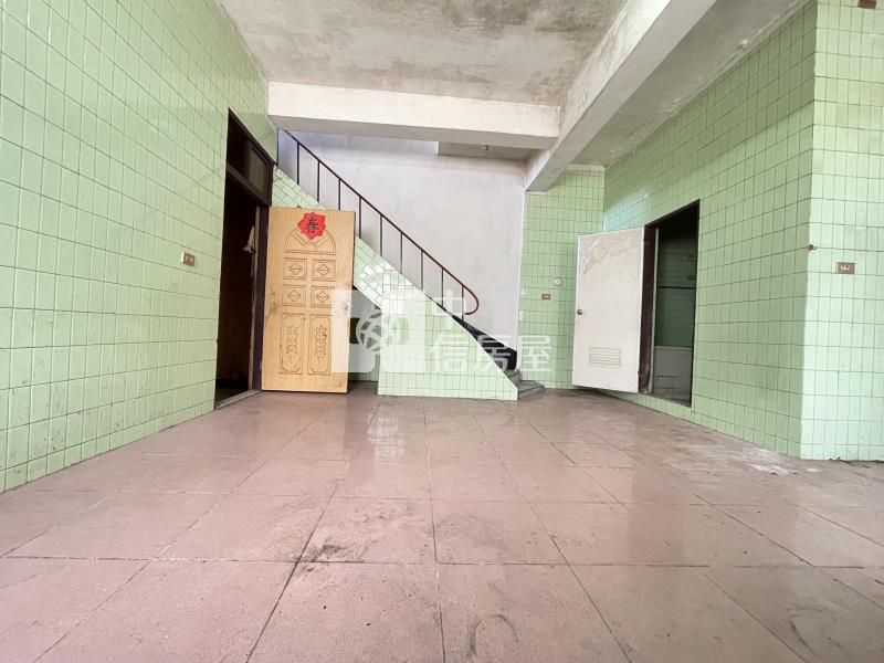 內壢高中邊間透天房屋室內格局與周邊環境