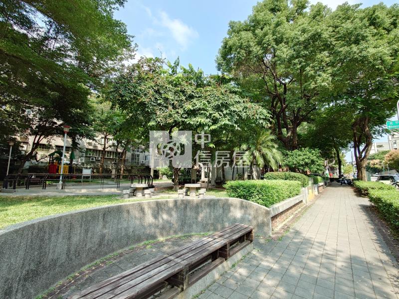 曉明新貴派三房美廈房屋室內格局與周邊環境