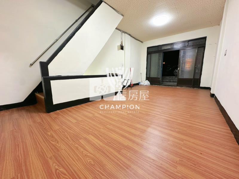 【冠軍】東光路懷舊透天房屋室內格局與周邊環境