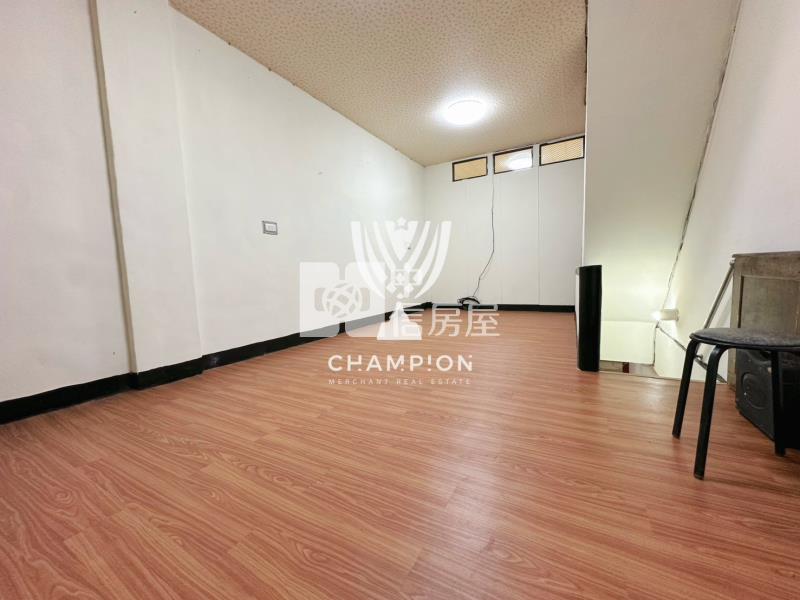 【冠軍】東光路懷舊透天房屋室內格局與周邊環境