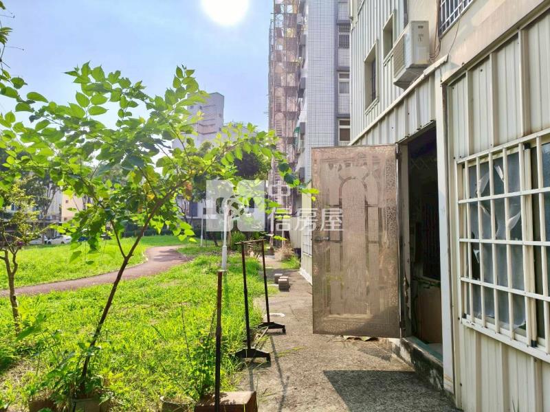 鎮南路全聯旁電梯店住房屋室內格局與周邊環境