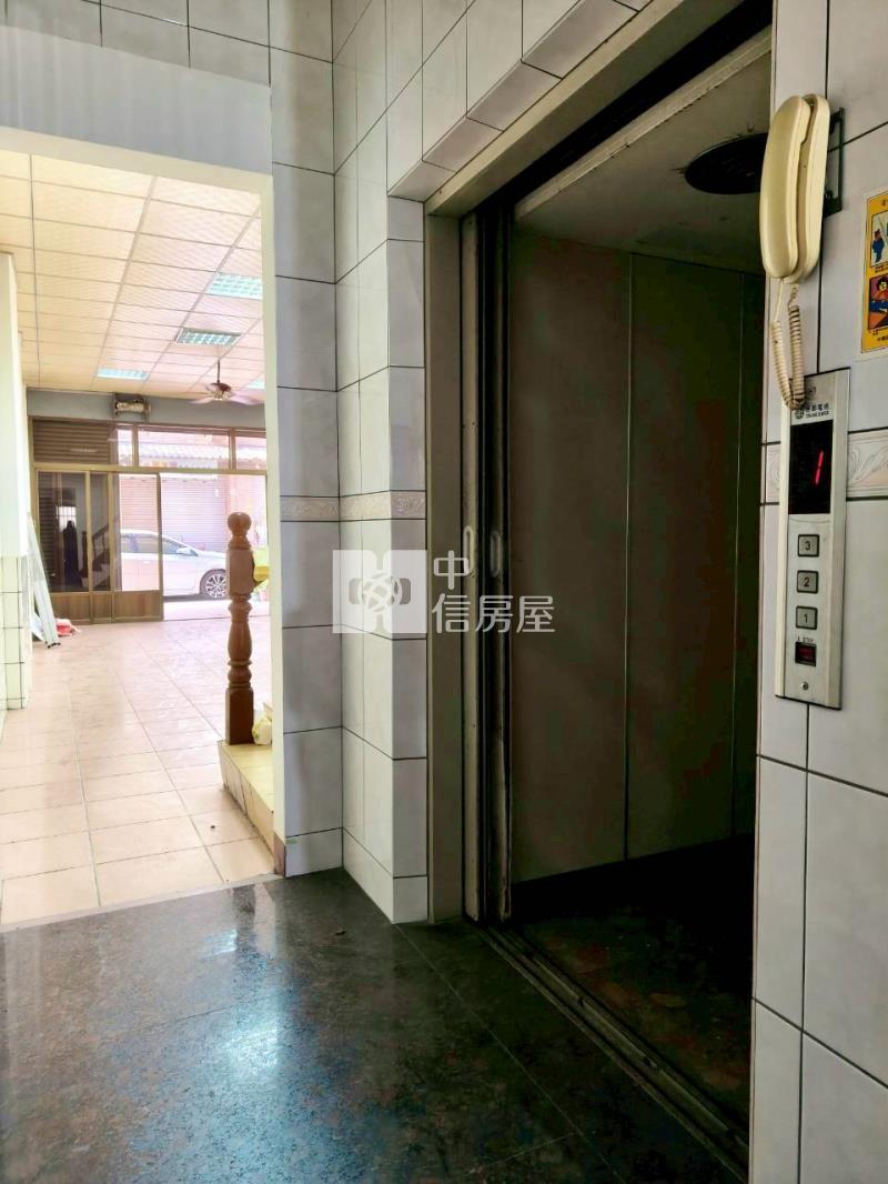 鎮南路全聯旁電梯店住房屋室內格局與周邊環境