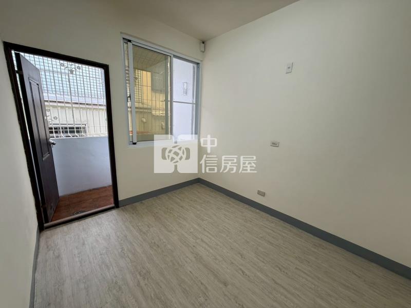楠梓交流道旁整新透天房屋室內格局與周邊環境
