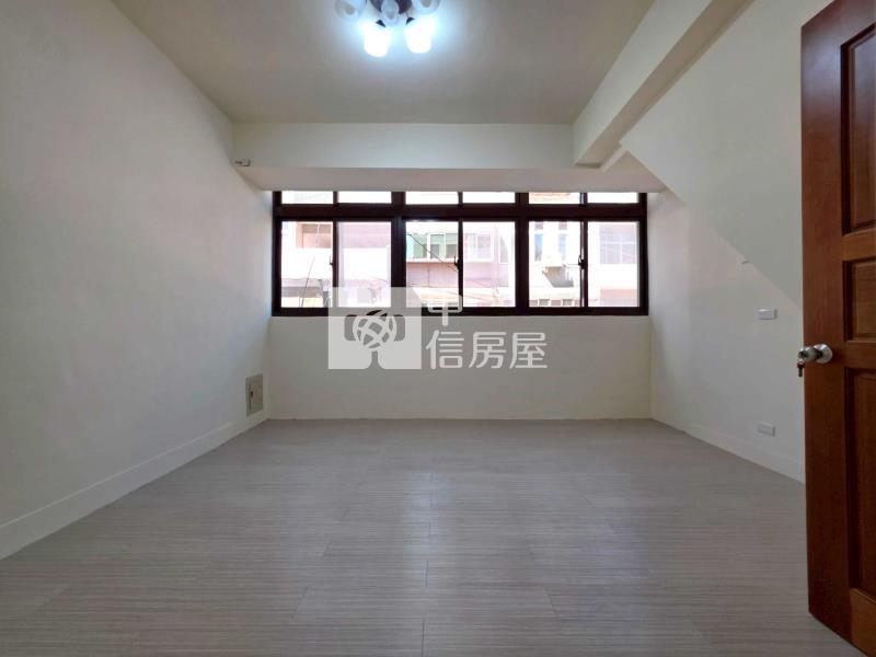專任-近中央大學美透天房屋室內格局與周邊環境