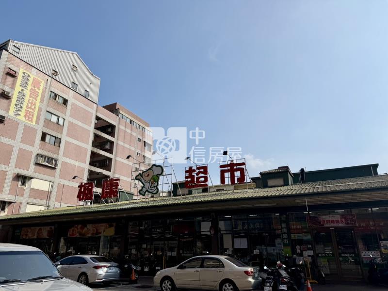 正天津路二段吃市黃金透店房屋室內格局與周邊環境