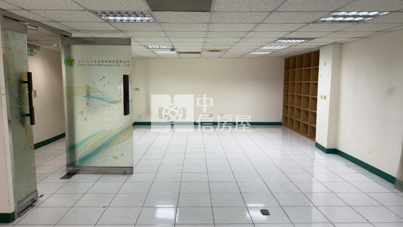 仁德李察王子商辦6F房屋室內格局與周邊環境