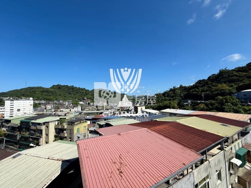 【冠軍】中平街簡約四房景觀美寓房屋室內格局與周邊環境