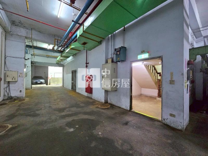 正11期邊間三面採光大三房車位房屋室內格局與周邊環境
