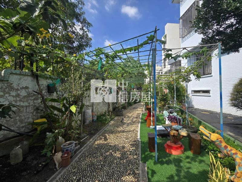 永康歐洲世界靜謐挑高車墅房屋室內格局與周邊環境
