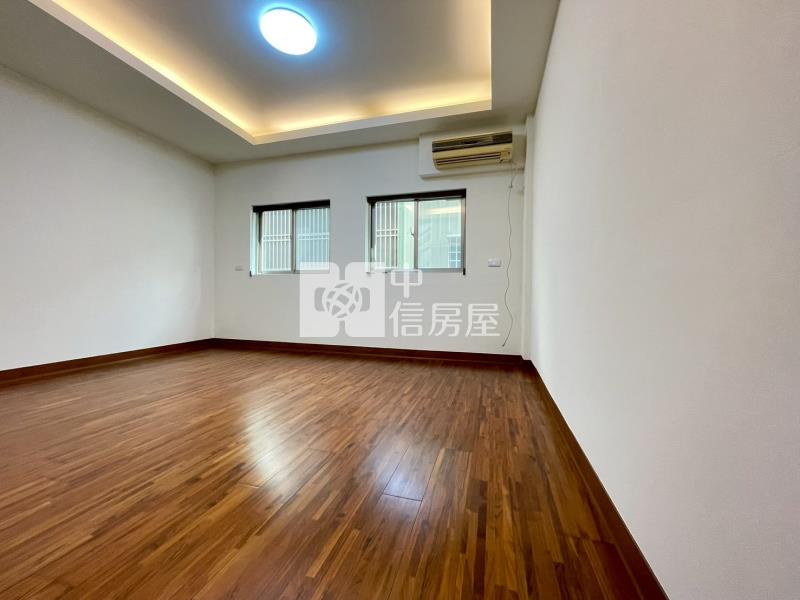 永康歐洲世界靜謐挑高車墅房屋室內格局與周邊環境