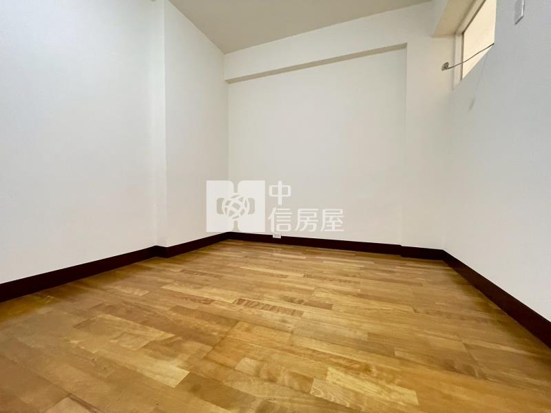 永康歐洲世界靜謐挑高車墅房屋室內格局與周邊環境