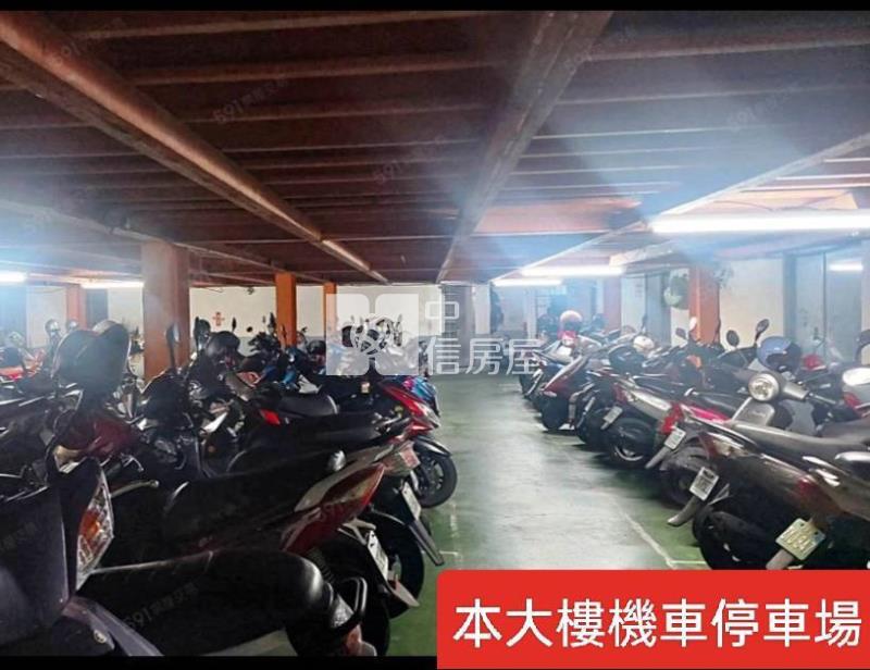 近屏東火車站漂亮大套房-有陽台房屋室內格局與周邊環境