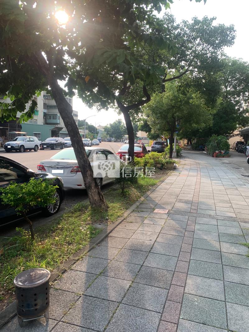 前鎮高中公園旁公寓房屋室內格局與周邊環境