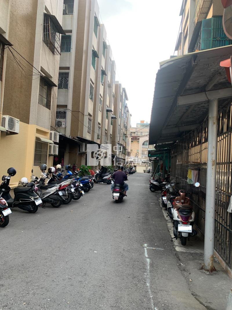 前鎮高中公園旁公寓房屋室內格局與周邊環境