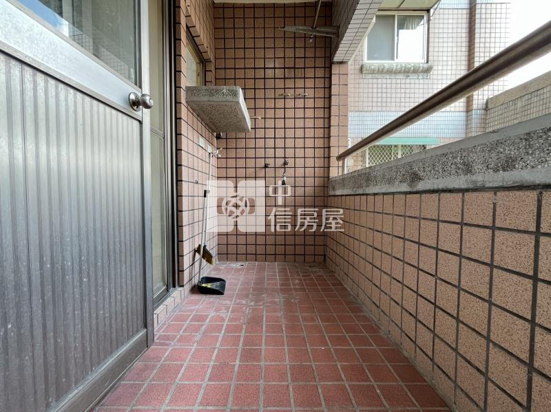 京國特區中興大學旁電梯美三房房屋室內格局與周邊環境