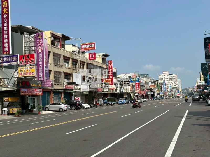 友愛路三角窗金店面房屋室內格局與周邊環境