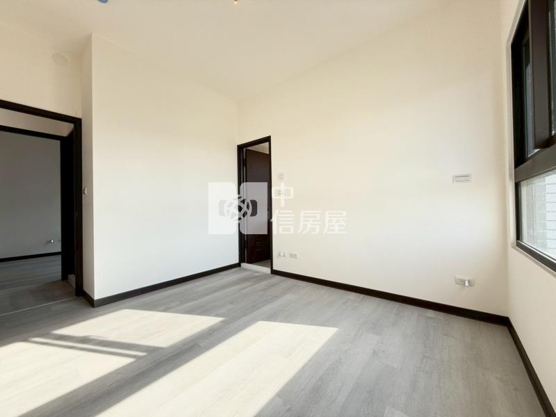 頭家櫻花知築採光視野大二房平車(專任)房屋室內格局與周邊環境