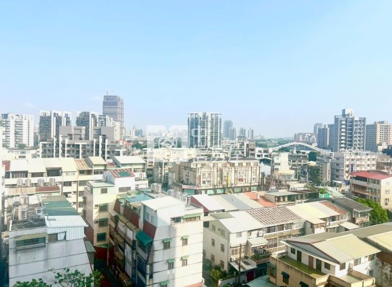 頭家櫻花知築採光視野大二房平車(專任)房屋室內格局與周邊環境