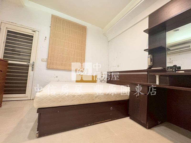 市區透天別墅房屋室內格局與周邊環境