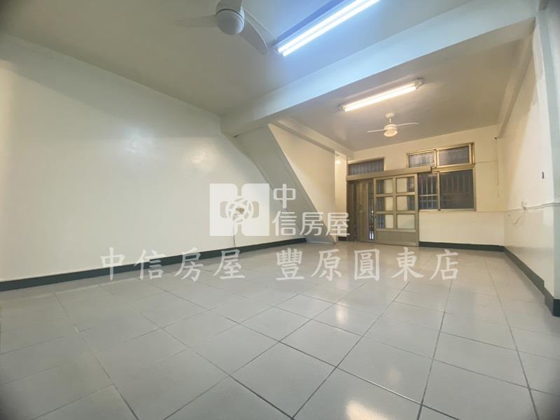 福陽國小俗透天房屋室內格局與周邊環境