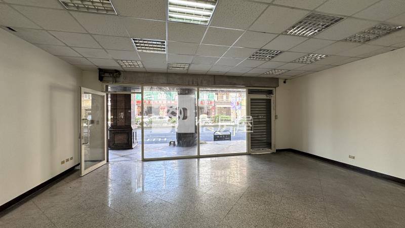 春日路店面房屋室內格局與周邊環境