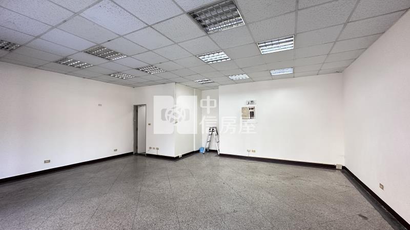 春日路店面房屋室內格局與周邊環境