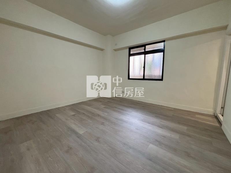 站前秀泰旁臨路一樓四房美宅房屋室內格局與周邊環境