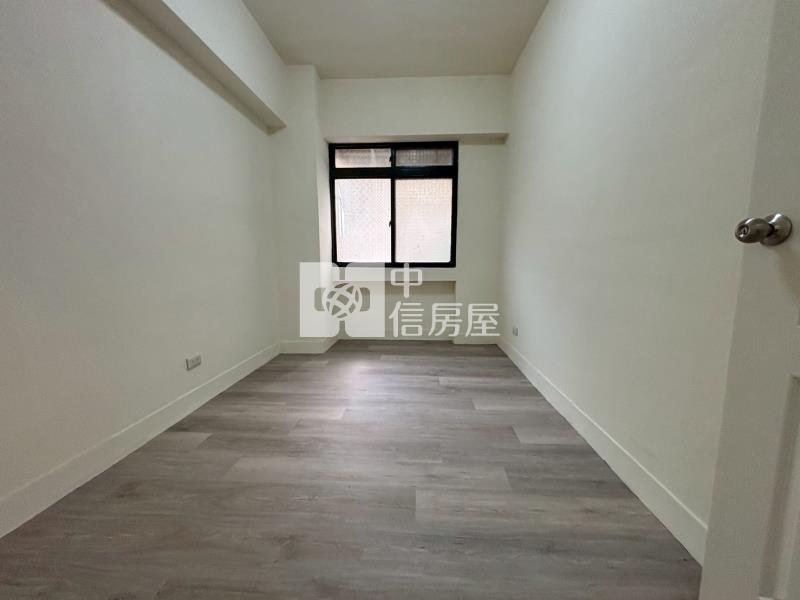 站前秀泰旁臨路一樓四房美宅房屋室內格局與周邊環境