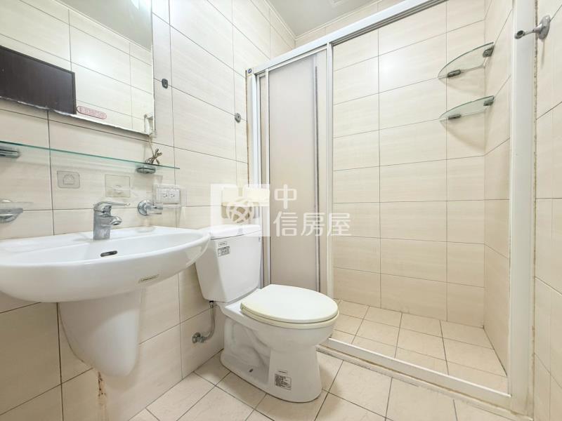 e起幸福學區優質三房房屋室內格局與周邊環境