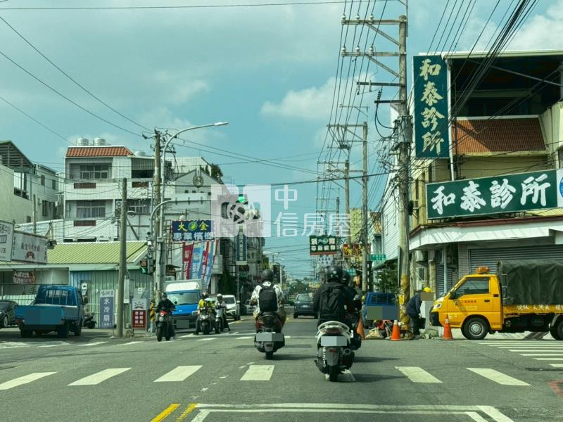太平長億高中方正增值建地房屋室內格局與周邊環境