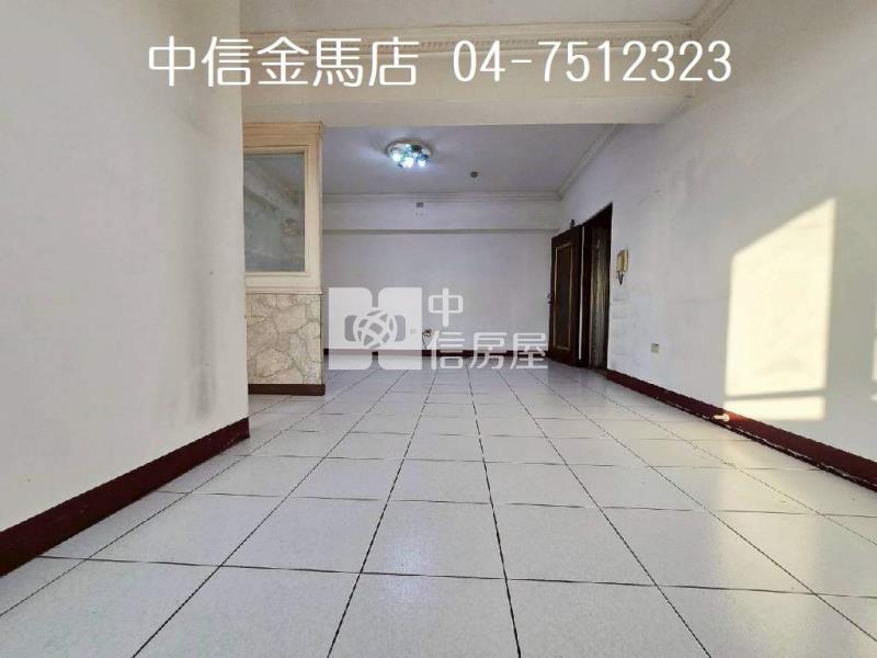 金馬一期三房華廈房屋室內格局與周邊環境